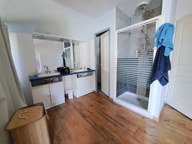 Fonds et murs commerciaux a vendre La Selle-Craonnaise 53800 Mayenne 733 m2  622800 euros