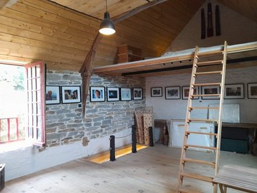 Fonds et murs commerciaux a vendre La Gacilly 56200 Morbihan 60 m2  183400 euros