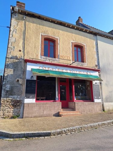 Immeuble a vendre Gaël 35290 Ille-et-Vilaine 425 m2  157350 euros