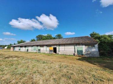 Bien agricole a vendre Saint-Léry 56430 Morbihan 650 m2  27950 euros