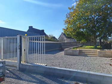 Fonds et murs commerciaux a vendre Mauron 56430 Morbihan 400 m2  167350 euros