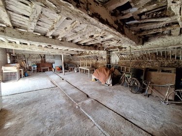 Bien agricole a vendre Ménéac 56490 Morbihan 100 m2  37200 euros