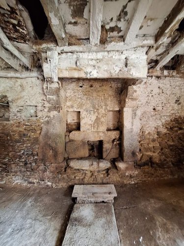 Bien agricole a vendre Ménéac 56490 Morbihan 100 m2  37200 euros