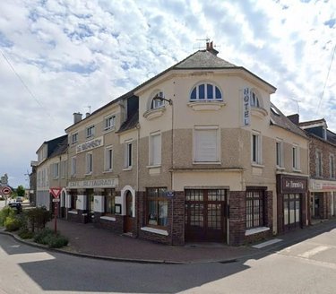 Fonds et murs commerciaux a vendre Mauron 56430 Morbihan 1468 m2  374000 euros