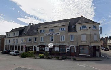 Fonds et murs commerciaux a vendre Mauron 56430 Morbihan 1468 m2  374000 euros