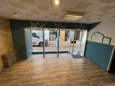 Location fonds et murs commerciaux Hazebrouck 59190 Nord 50 m2  610 euros