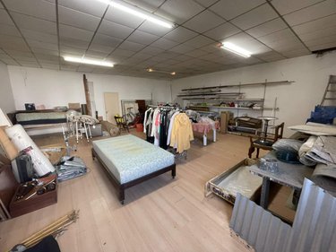 Fonds et murs commerciaux a vendre Hazebrouck 59190 Nord 300 m2  158500 euros