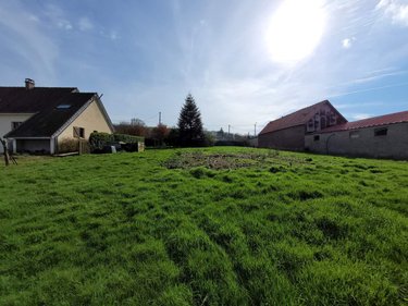 Terrain a batir a vendre Hesdigneul-lès-Boulogne 62360 Pas-de-Calais 1061 m2  84900 euros