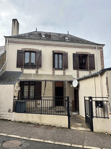 Maison a vendre Bessé-sur-Braye 72310 Sarthe 85 m2  78900 euros