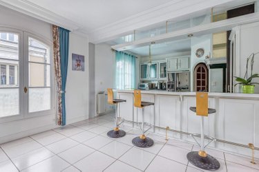 Fonds et murs commerciaux a vendre Le Mans 72000 Sarthe 244 m2  546000 euros