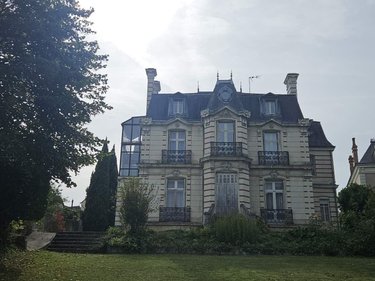 propriete a vendre Montval-sur-Loir 72500 Sarthe 337 m2 12 pièces 472500 euros