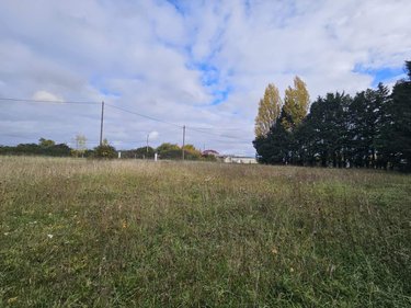 Fonds et murs commerciaux a vendre Luceau 72500 Sarthe 614 m2  189000 euros