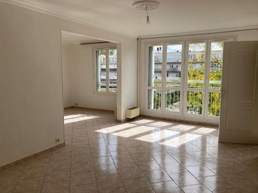 Location appartement Rouen 76000 Seine-Maritime 78 m2 3 pièces 743 euros