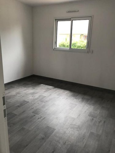 Location maison Saint-Georges-sur-Fontaine 76690 Seine-Maritime 86 m2 5 pièces 950 euros