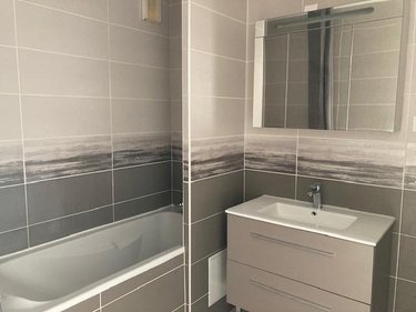 Location appartement Rouen 76000 Seine-Maritime 70 m2 3 pièces 840 euros