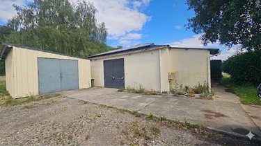 Fonds et murs commerciaux a vendre Saint-Saëns 76680 Seine-Maritime 200 m2  177300 euros