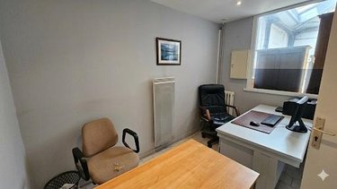 Fonds et murs commerciaux a vendre Saint-Saëns 76680 Seine-Maritime 200 m2  177300 euros