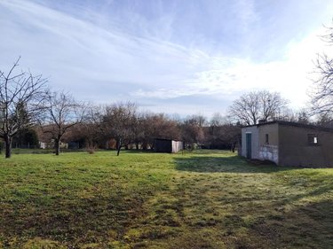 Terrain a batir a vendre Chasseneuil-du-Poitou 86360 Vienne 2100 m2  70200 euros