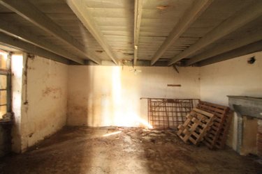 Maison a vendre Vouillé 86190 Vienne 200 m2  109000 euros
