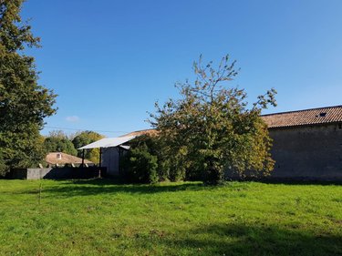 Terrain a batir a vendre Chiré-en-Montreuil 86190 Vienne 1700 m2  44000 euros
