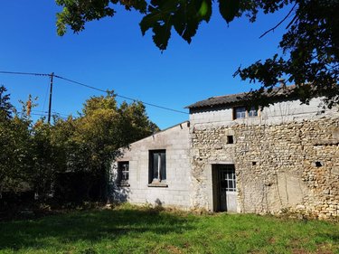 Terrain a batir a vendre Chiré-en-Montreuil 86190 Vienne 1700 m2  44000 euros