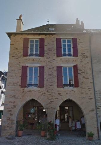 Immeuble a vendre Sauveterre-de-Rouergue 12800 Aveyron 233 m2  190000 euros