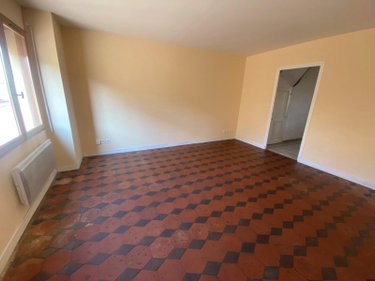 Location maison Salornay-sur-Guye 71250 Saône-et-Loire 103 m2 5 pièces 650 euros