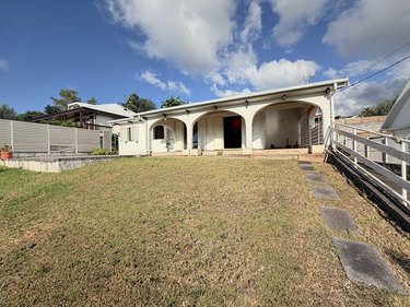Maison a vendre La-Montagne 97417 Réunion 149 m2 6 pièces 398000 euros