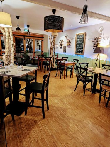 Fonds et murs commerciaux a vendre Pleyben 29190 Finistère 72 m2  141450 euros