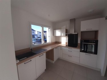 Location maison Changé 53810 Mayenne 111 m2 5 pièces 970 euros