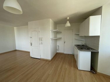Location appartement Laval 53000 Mayenne 40 m2  425 euros