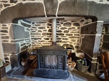 Maison a vendre Paulhac 15430 Cantal 130 m2  148400 euros