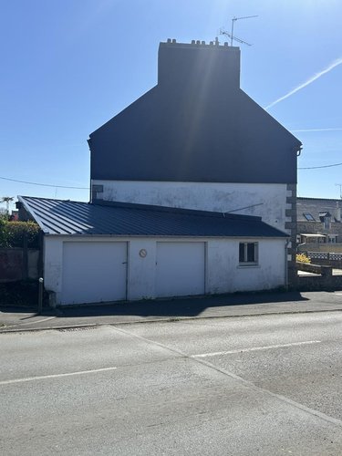 Immeuble a vendre Saint-Agathon 22200 Côtes-d'Armor 194 m2  386080 euros