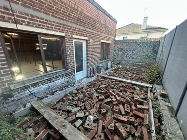 Fonds et murs commerciaux a vendre Cambrai 59400 Nord 134 m2  54800 euros