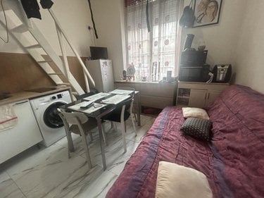 Immeuble a vendre Cambrai 59400 Nord 1068 m2  1886400 euros