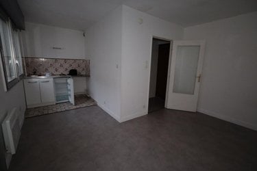 Location appartement Cambrai 59400 Nord 21 m2 1 pièce 330 euros