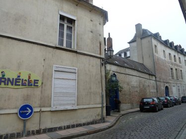 Immeuble a vendre Cambrai 59400 Nord 2500 m2  838400 euros