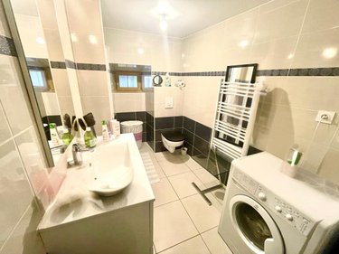 Appartement a vendre Serverette 48700 Lozère 75 m2  117000 euros