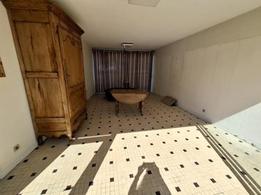 Immeuble a vendre Saintes 17100 Charente-Maritime 174 m2  251808 euros