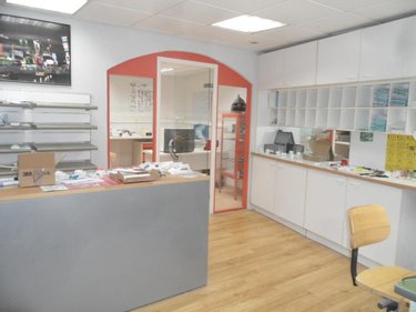 Fonds et murs commerciaux a vendre Lorient 56100 Morbihan 75 m2  136036 euros