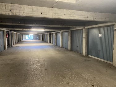 Garage et parking a vendre Brest 29200 Finistère 14 m2  13500 euros