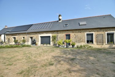 Maison a vendre Vallons de l'Erdre 44540 Loire-Atlantique 256 m2 8 pièces 599900 euros