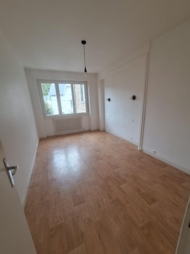 Location appartement Saint-Malo 35400 Ille-et-Vilaine 77 m2  755 euros