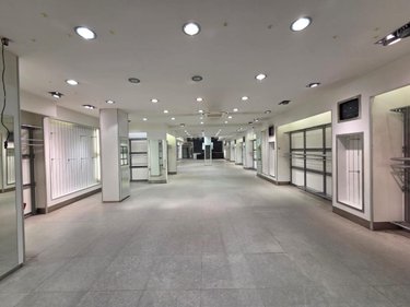 Fonds et murs commerciaux a vendre Montargis 45200 Loiret 336 m2  329600 euros