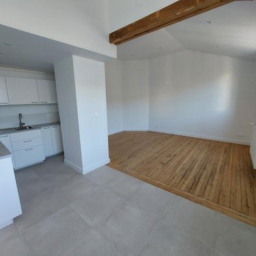 Location appartement Reims 51100 Marne 43 m2 2 pièces 740 euros