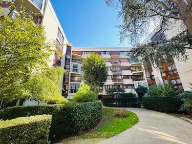 Appartement a vendre Le Chesnay-Rocquencourt 78150 Yvelines 80 m2 4 pièces 420000 euros