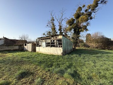 Terrain a batir a vendre Gueux 51390 Marne 813 m2  340000 euros