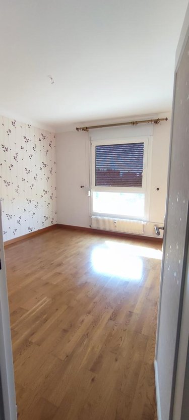 Location appartement Châlons-en-Champagne 51000 Marne 70 m2  719 euros