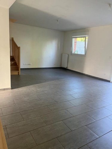 Location maison Beaucamps-Ligny 59134 Nord 111 m2  1140 euros