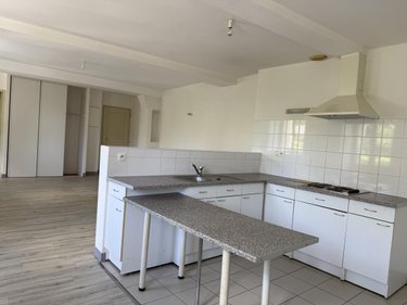 Immeuble a vendre Chemillé-en-Anjou 49120 Maine-et-Loire 146 m2  125760 euros
